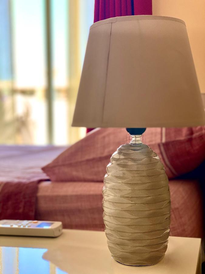 New Breeze Apartment Сейнт Полс Бей Екстериор снимка