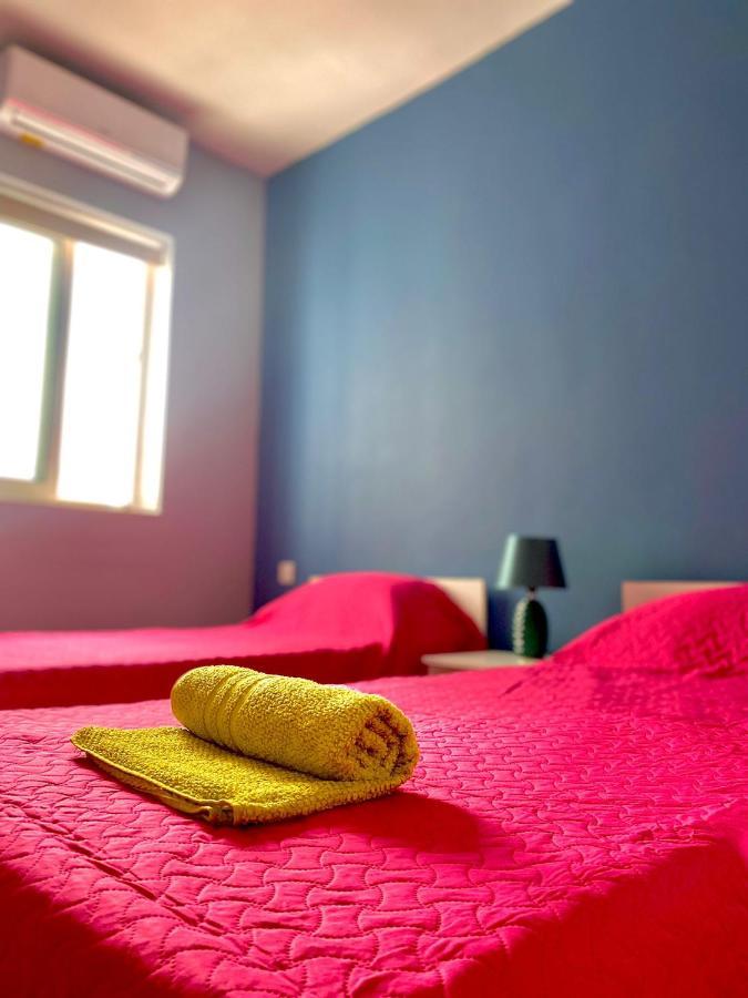 New Breeze Apartment Сейнт Полс Бей Екстериор снимка